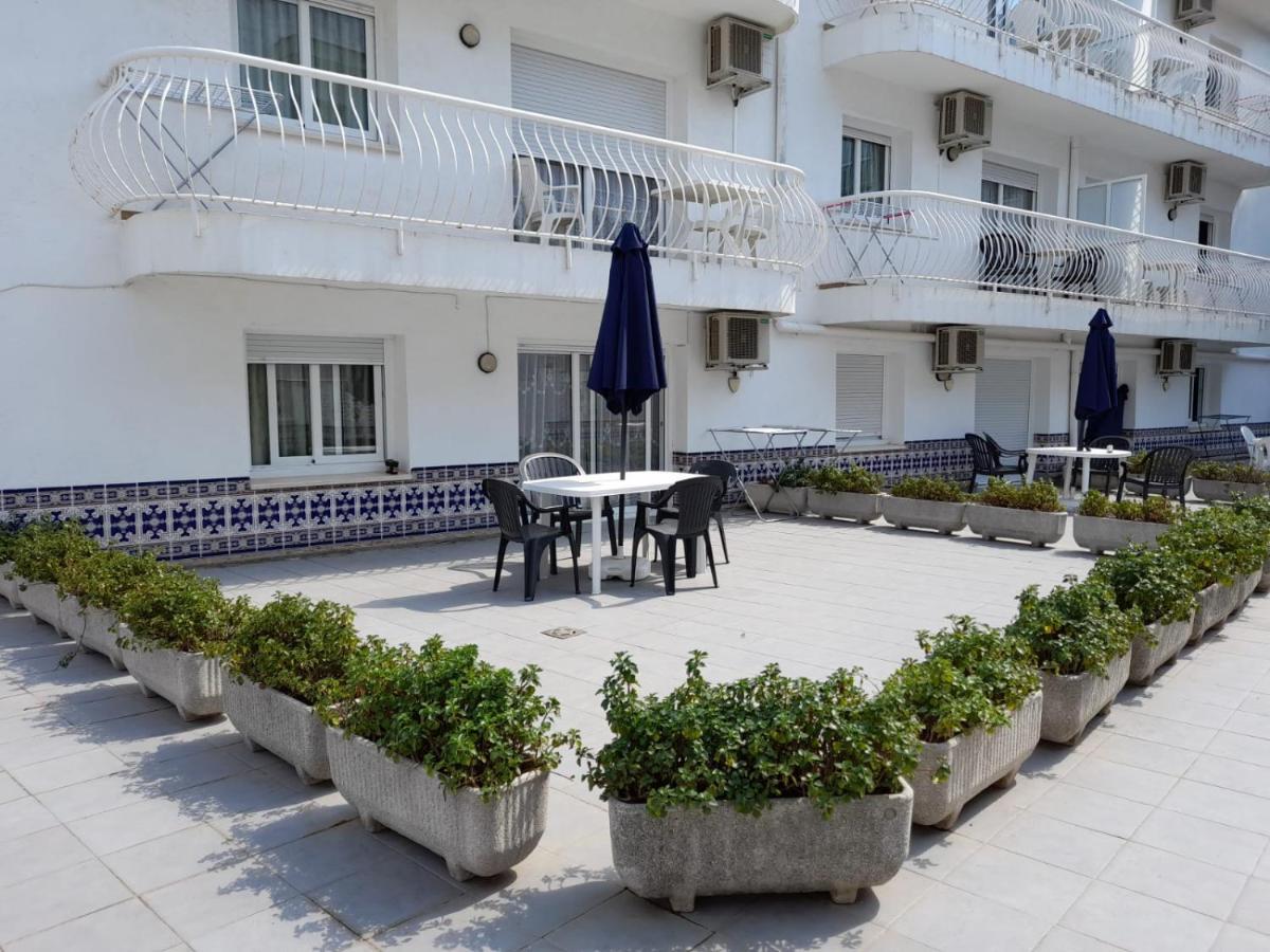 Apartamentos Las Americas - Blanes Beach Екстериор снимка