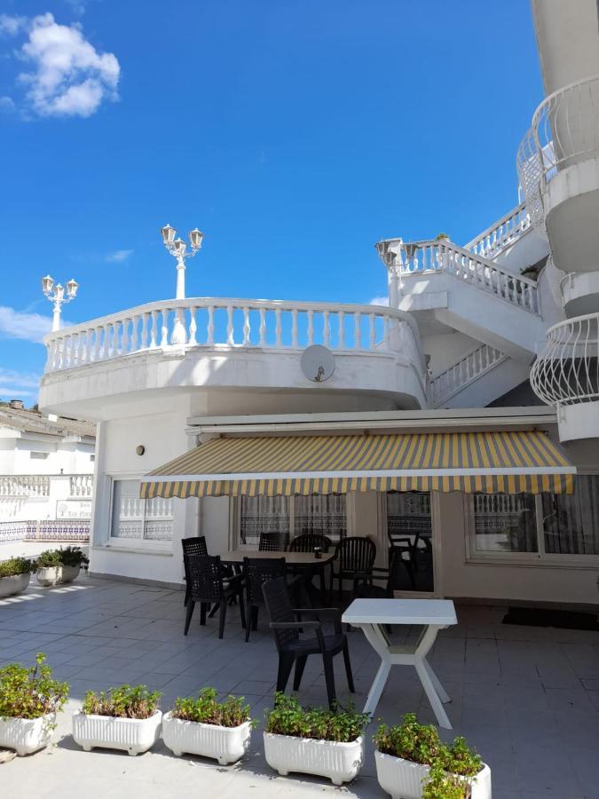 Apartamentos Las Americas - Blanes Beach Екстериор снимка