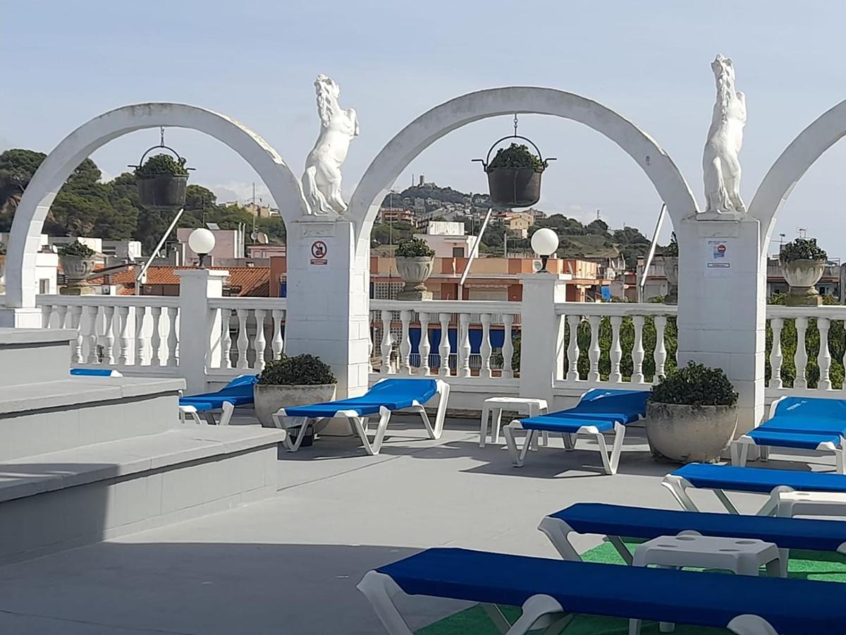 Apartamentos Las Americas - Blanes Beach Екстериор снимка