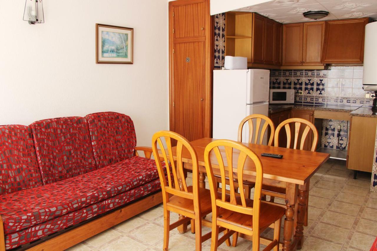 Apartamentos Las Americas - Blanes Beach Стая снимка